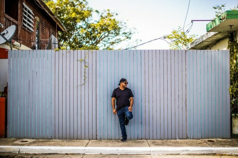 pexels-caleb-oquendo-3042629